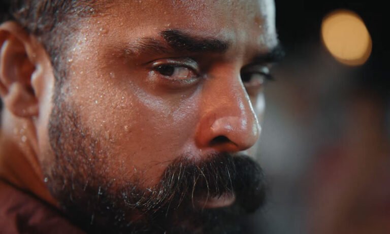Pallichattambi Teaser Out | Tovino Thomas | Dijo Jose Antony | April 10 Release